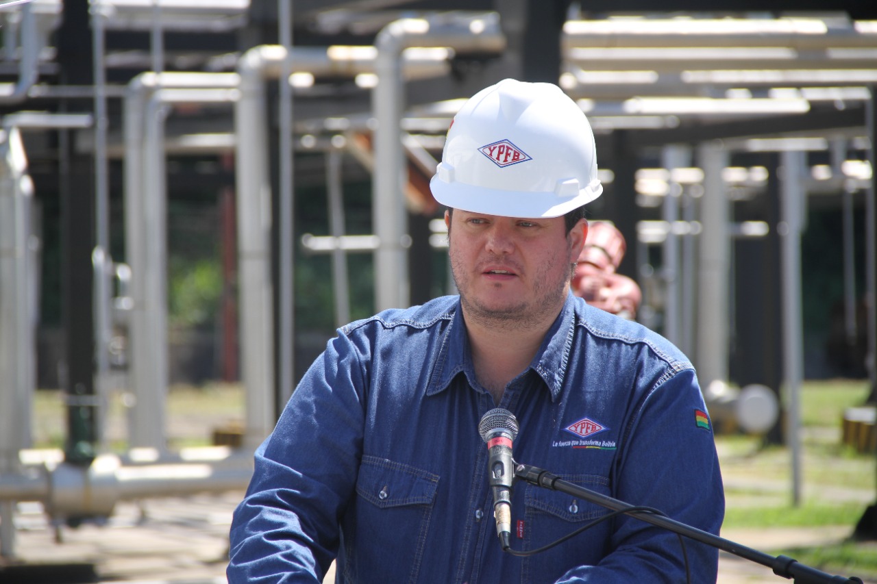 YPFB pide cesar bloqueos para evitar desabastecimiento de combustibles