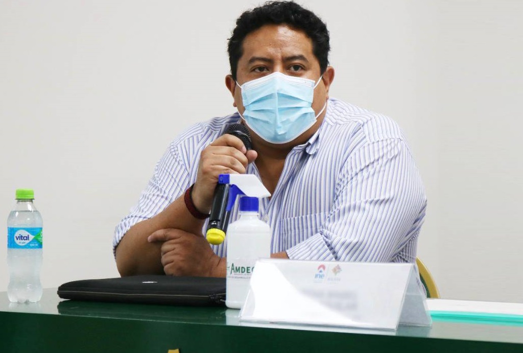 Ante falta de argumento técnico, la comisión cruceña amenaza con paro de índole político, denuncia viceministro