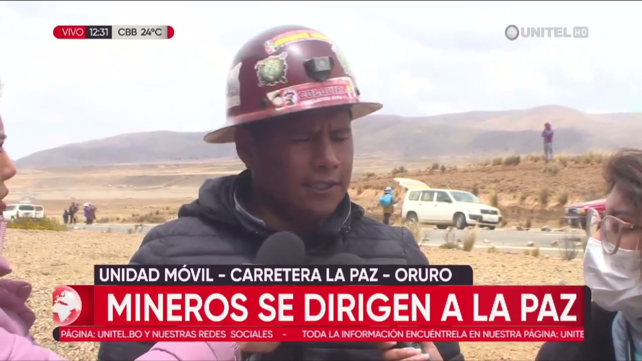 Mineros de Colquiri levantan bloqueo de la ruta La Paz- El Alto, están predispuestos al diálogo con el Gobierno