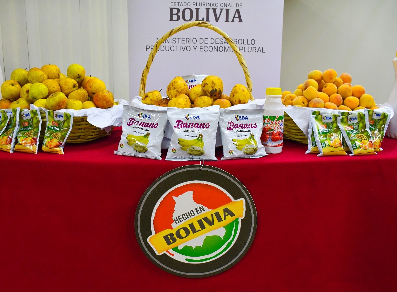 Bolivia redujo las importaciones de alimentos y bebidas a 301.390 toneladas, destaca viceministro