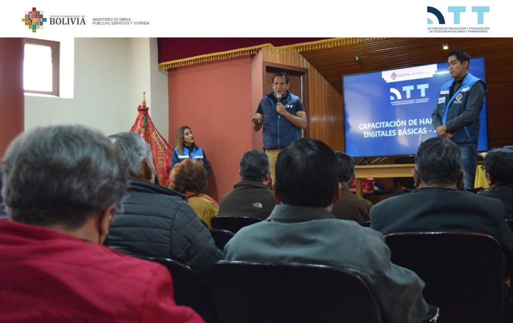 La ATT capacita a jubilados en habilidades digitales