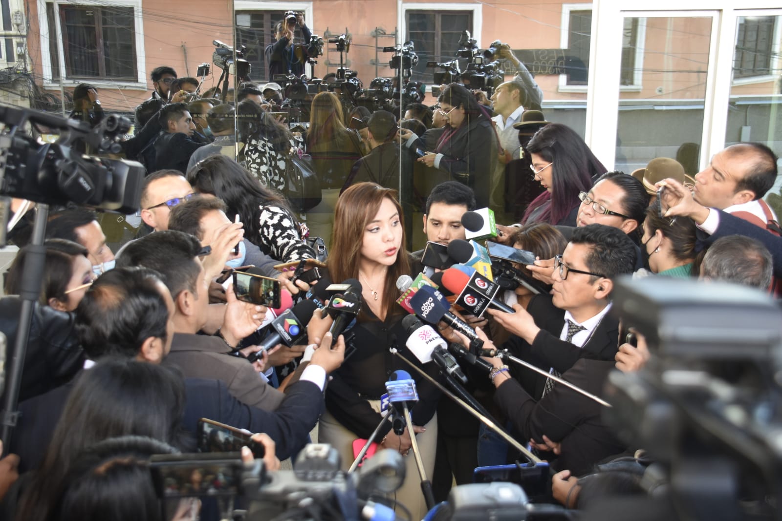 Gobierno advierte que movilizaciones pretenden “desestabilizar a un Gobierno democráticamente electo”