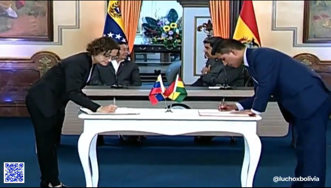 Bolivia y Venezuela firmaron acuerdos para la formación de especialistas y cooperación en salud