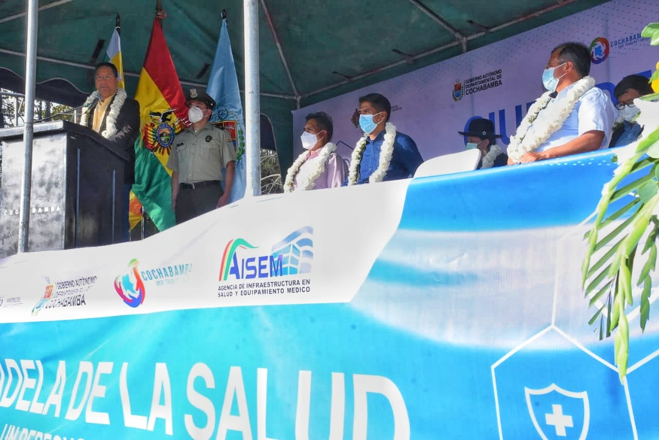Presidente entrega Ley 1423 que garantiza terreno para construir la Ciudadela de la Salud en Cochabamba