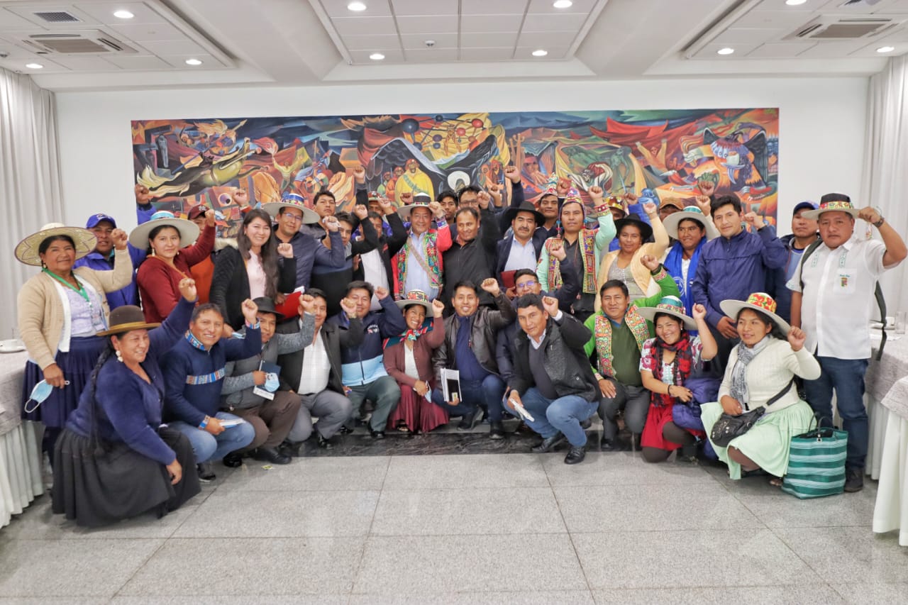 Arce y representantes de la zona Andina de Cochabamba evalúan mecanismos para fortalecer a esa región