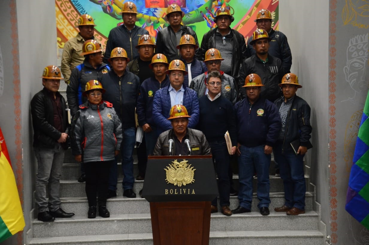 Presidente y Fencomin acuerdan tareas para fortalecer la actividad minera nacional