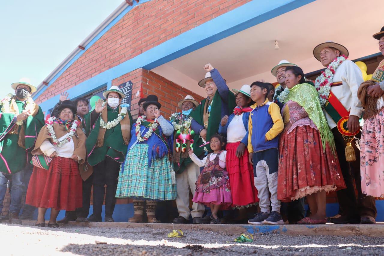 Presidente entrega 50 viviendas en Santiago de Callapa con cerca de Bs 3,2 millones de inversión