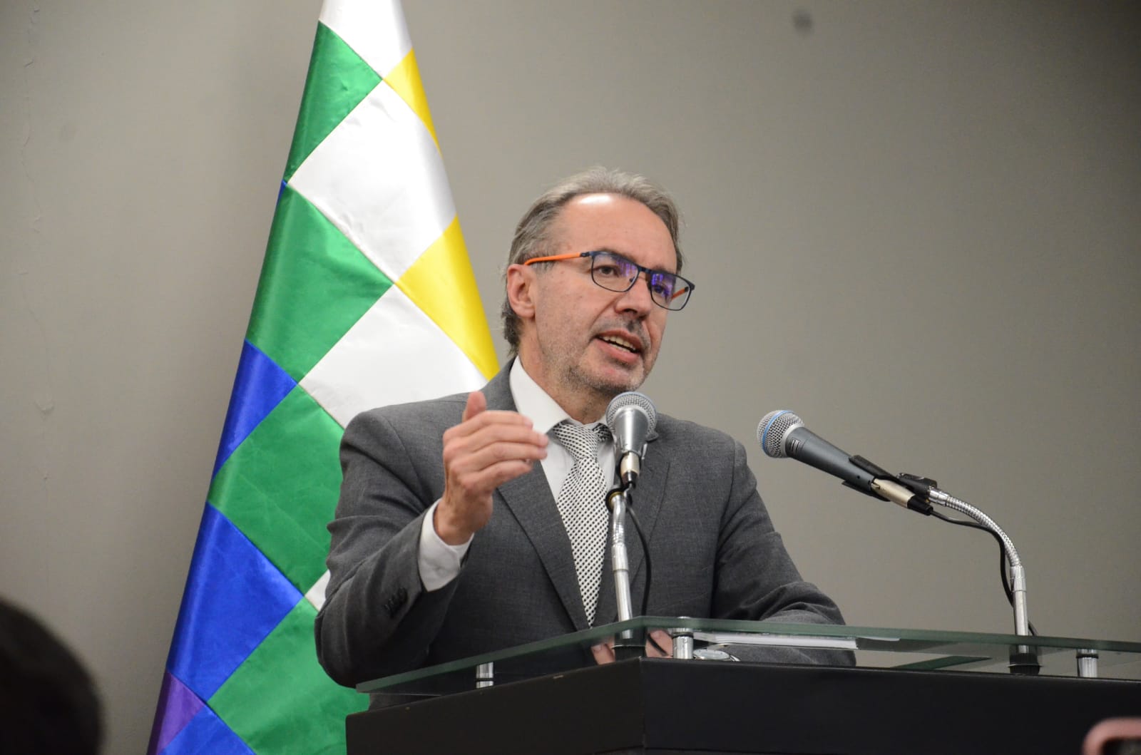 Vocero: Reunión del Gobierno con las seis federaciones del trópico fue “bastante” productiva