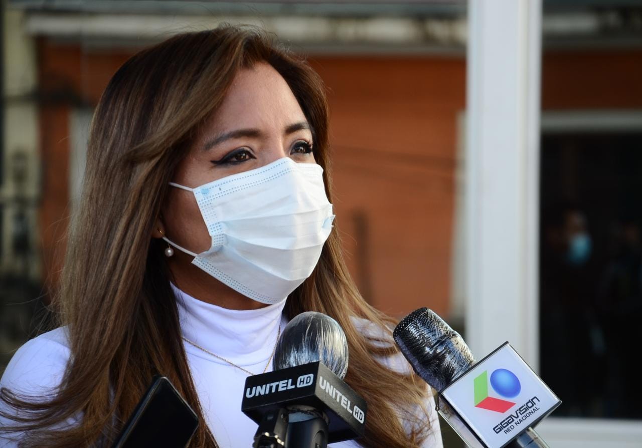 Viceministra Alcón destaca beneficio del Centro de Medicina Nuclear de El Alto en la lucha contra el cáncer