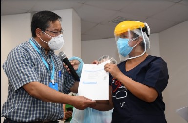 Presidente agradece a enfermeras y enfermeros en su Día