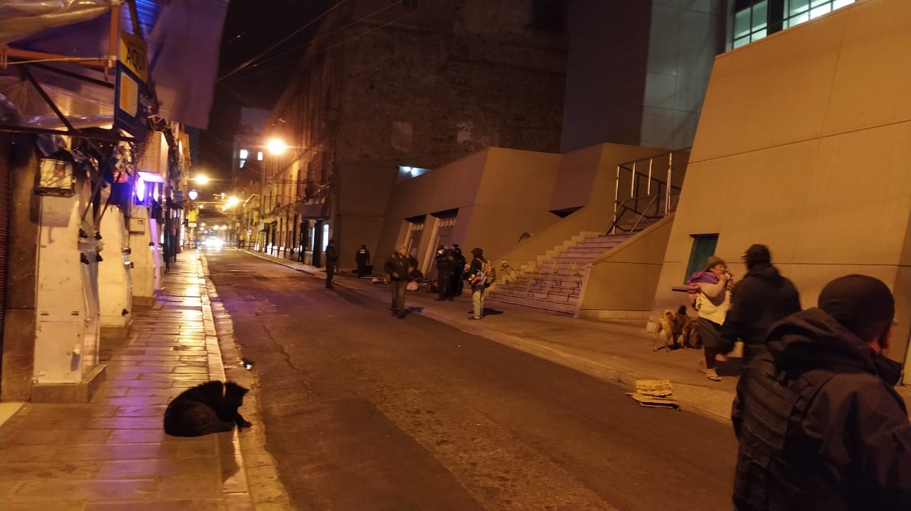 Víctimas de las masacres de 2019 levantan vigilia tras concluir reunión con el Gobierno