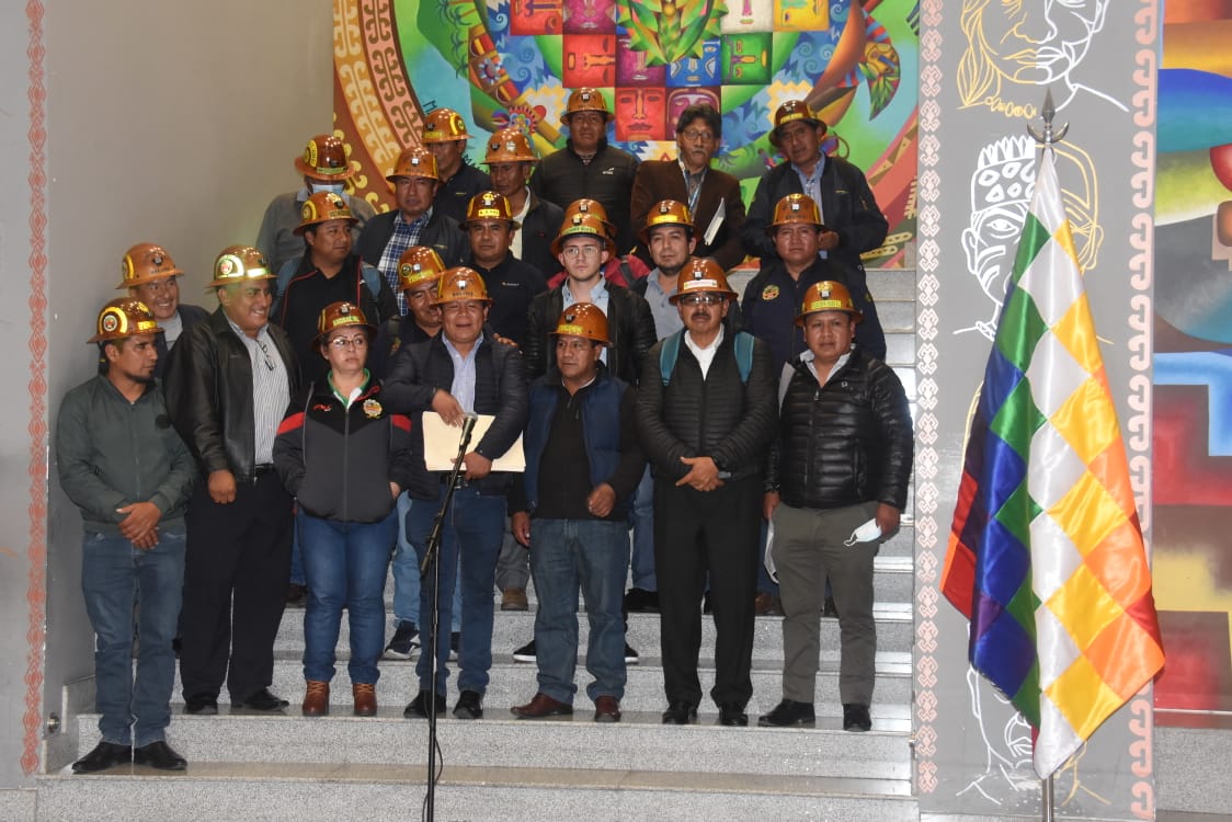 Cooperativistas mineros respaldan al Gobierno y apoyan la realización de un censo técnico
