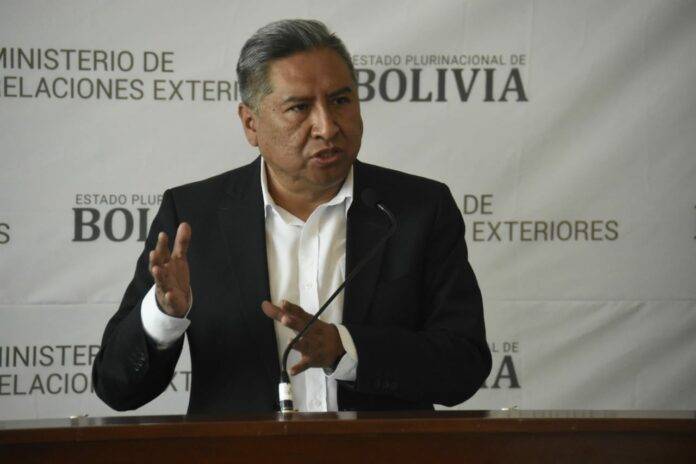 Cancillería brinda protección consular a 647 bolivianos privados de libertad en el exterior