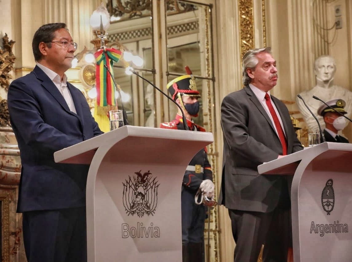Presidentes de Bolivia y Argentina piden respeto a la democracia ante intentos de desestabilización en Perú