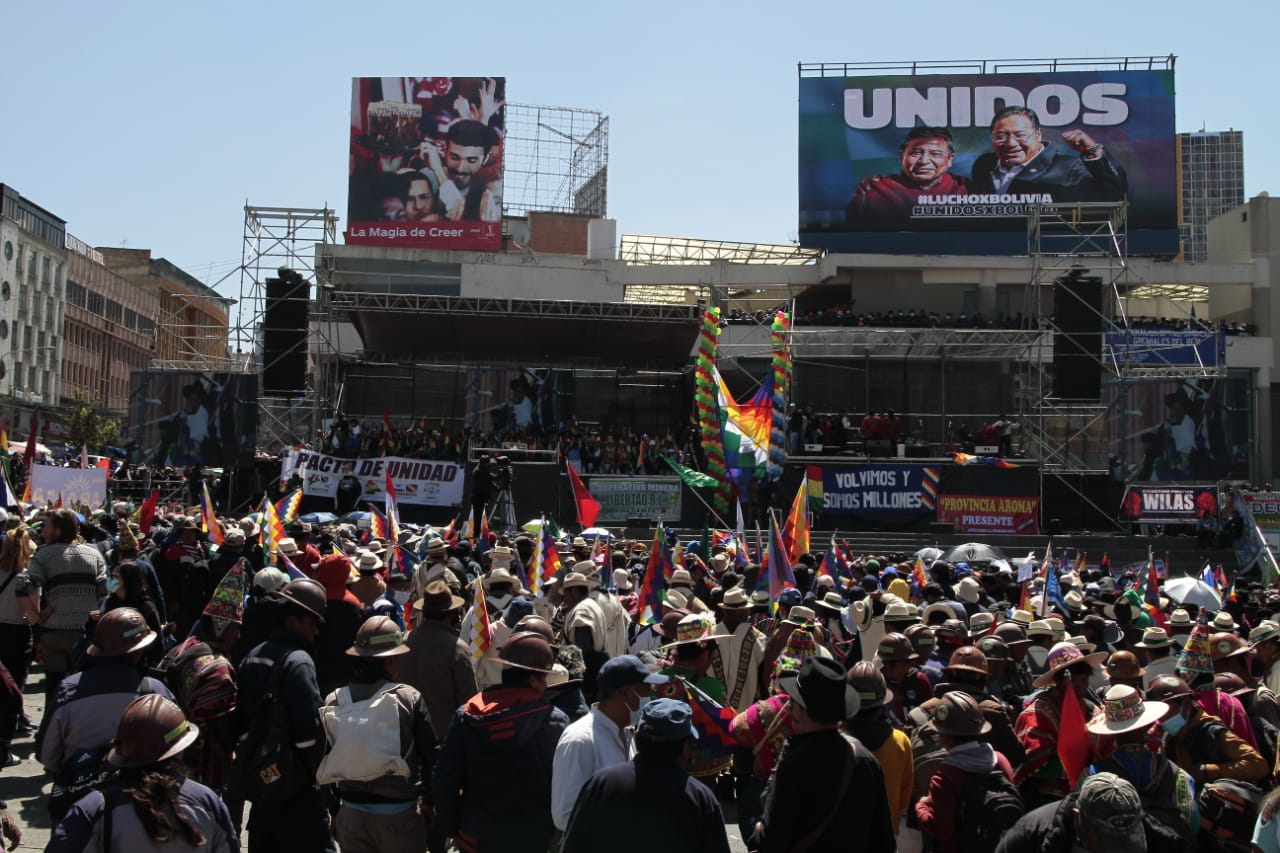 La marcha moviliza a más de 3 millones de bolivianos comprometidos con la democracia en Bolivia, afirma la COB