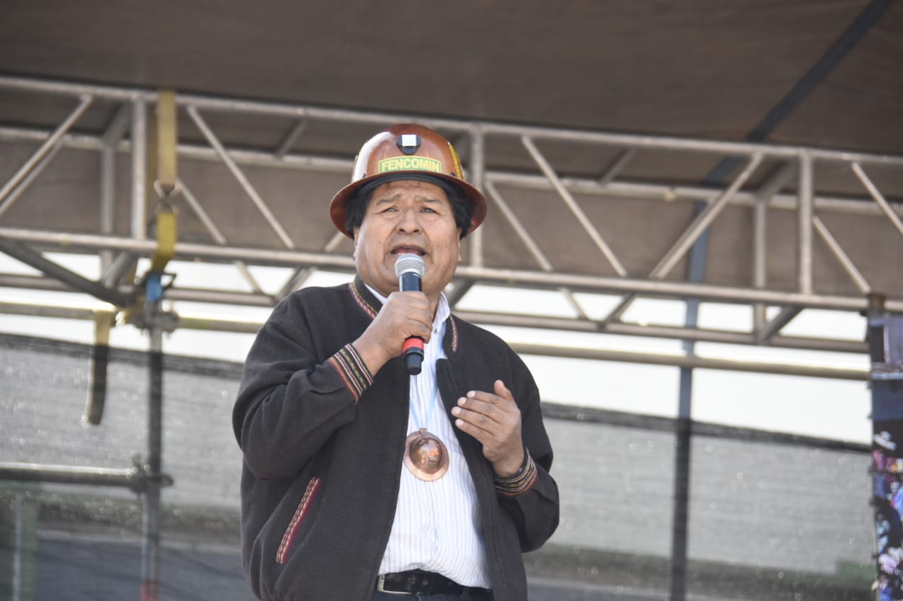 Evo destaca la unidad del pueblo boliviano y advierte que EEUU está detrás del litio 