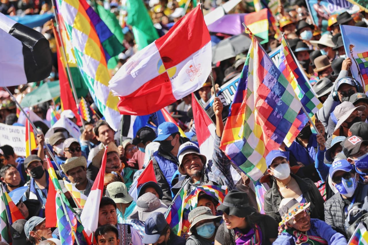 Vicepresidente afirma que golpistas no pasarán y convoca a la unidad del pueblo comprometido con la democracia