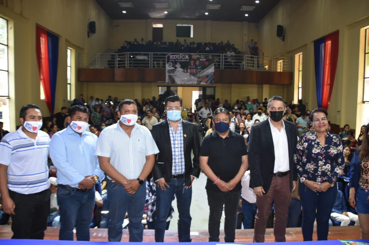 Vicepresidente llama a “revelarnos contra las injusticias” y a luchar contra la violencia