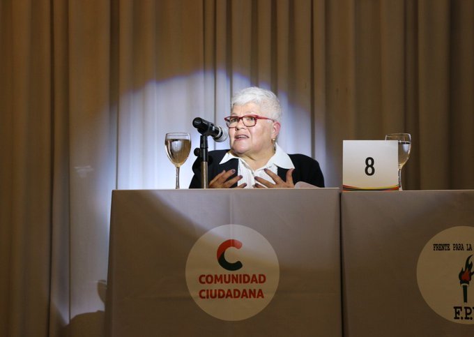 Senadora de Carlos Mesa considera inviable revisar la relación de Santa Cruz con el Estado boliviano