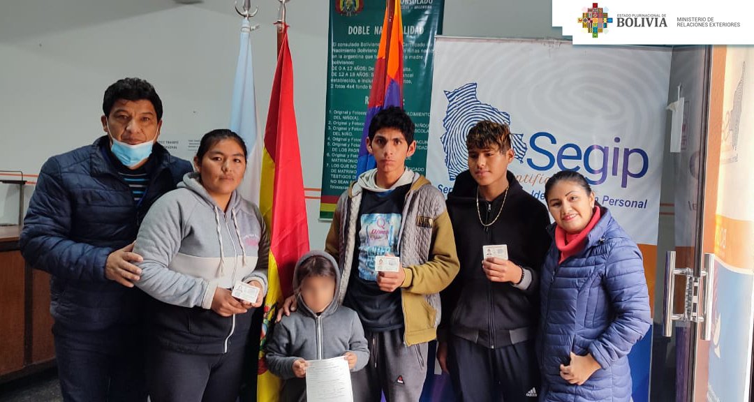 Cancillería ofreció 21.507 atenciones a connacionales a través de 257 consulados móviles en 25 países