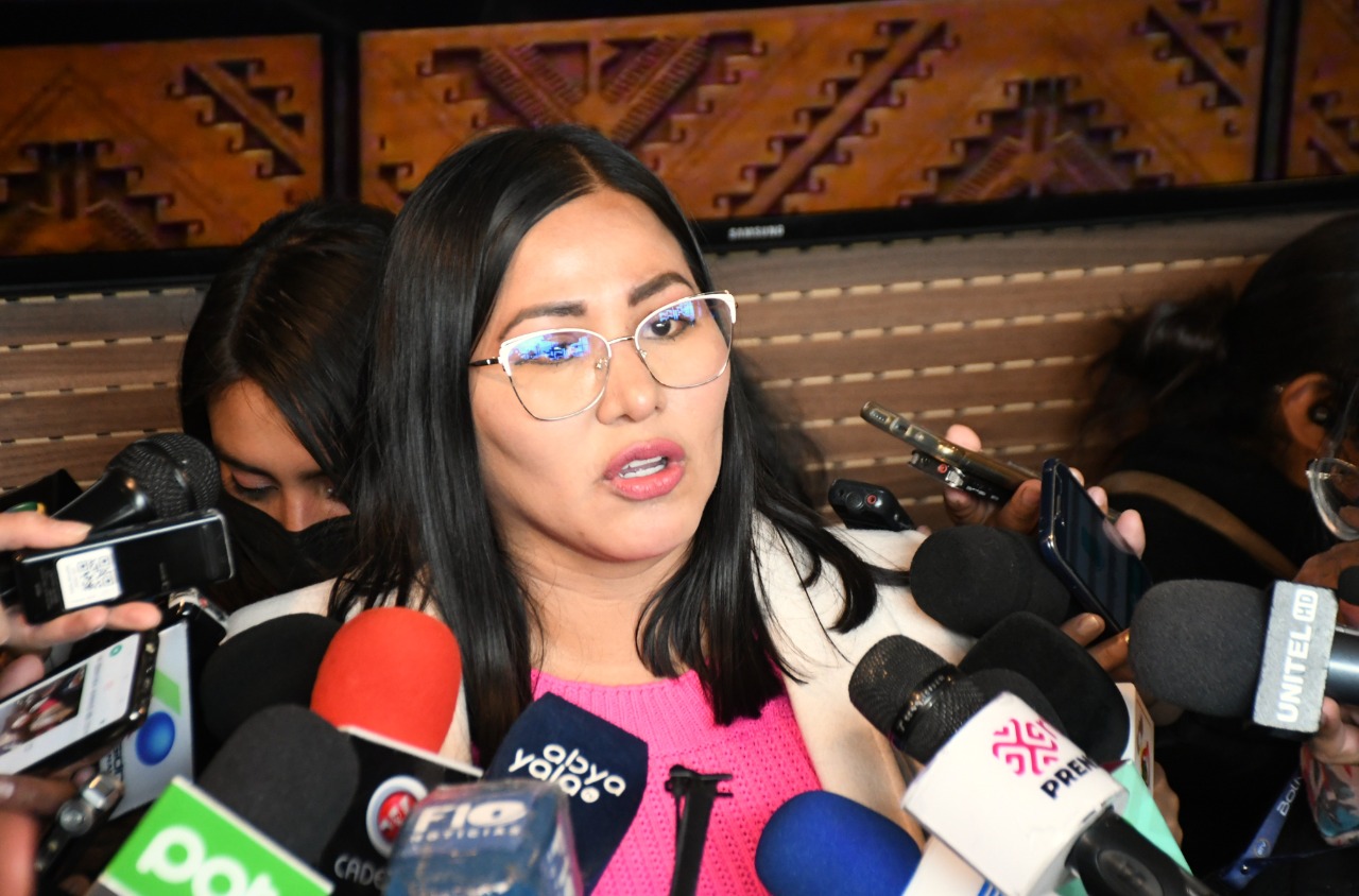 Juicio oral contra Calvo por ultraje a la Wiphala iniciará el 22 de febrero de 2023