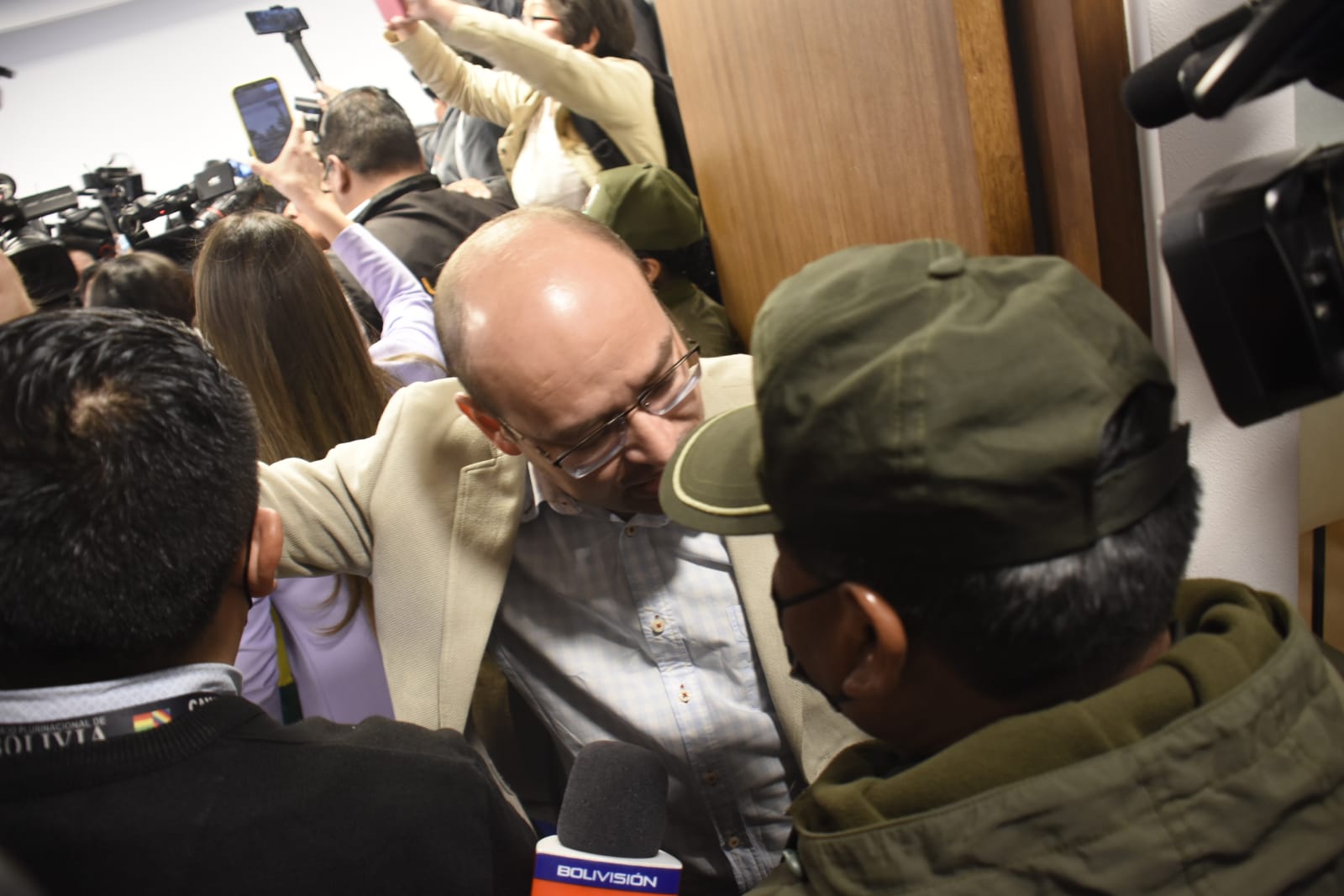 Cusicanqui supera “secuestro” de legisladores de Creemos y Comunidad Ciudadana y deja la Asamblea