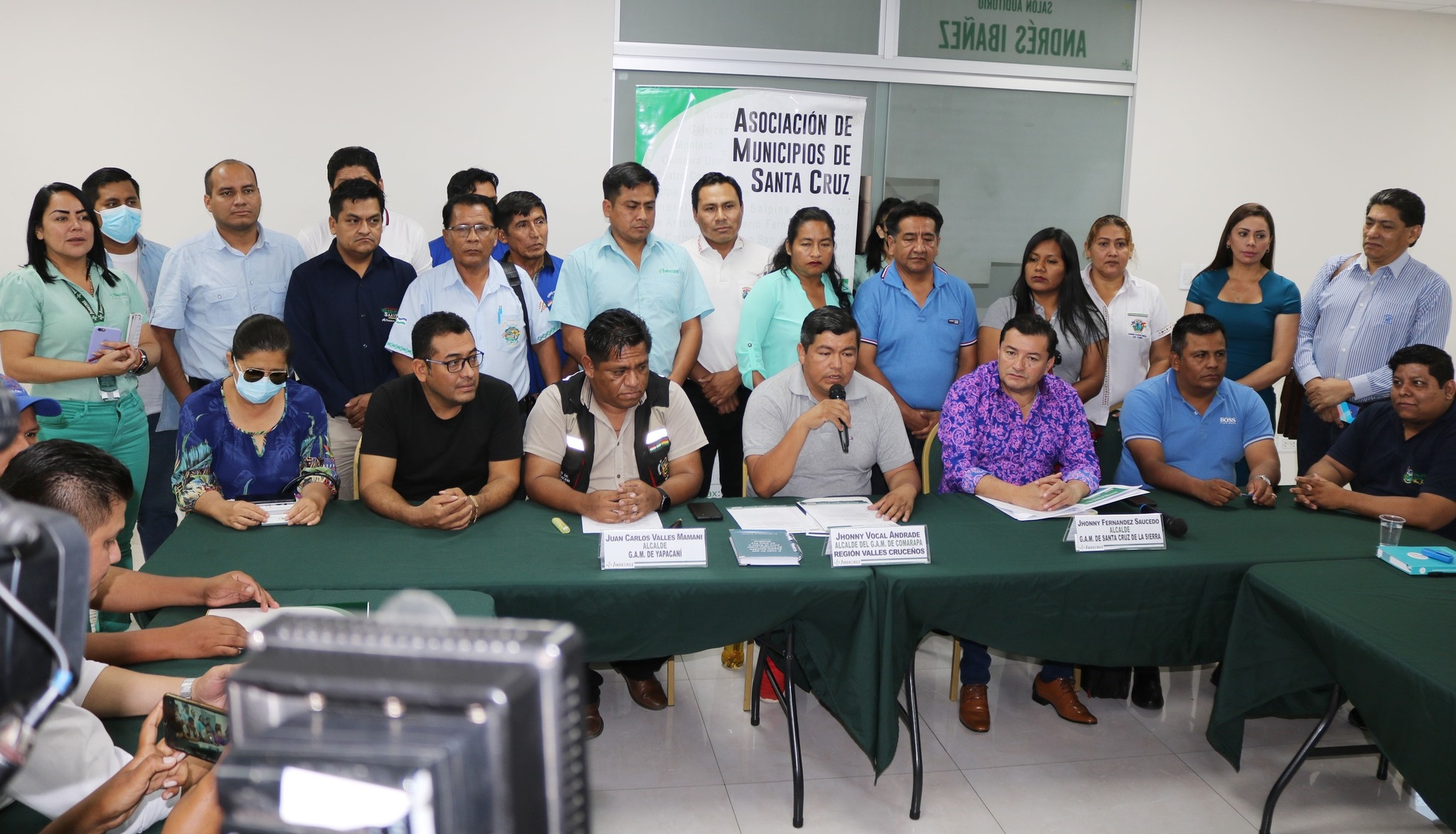 Amdecruz convoca al diálogo por el Censo y respalda al alcalde de Puerto Quijarro