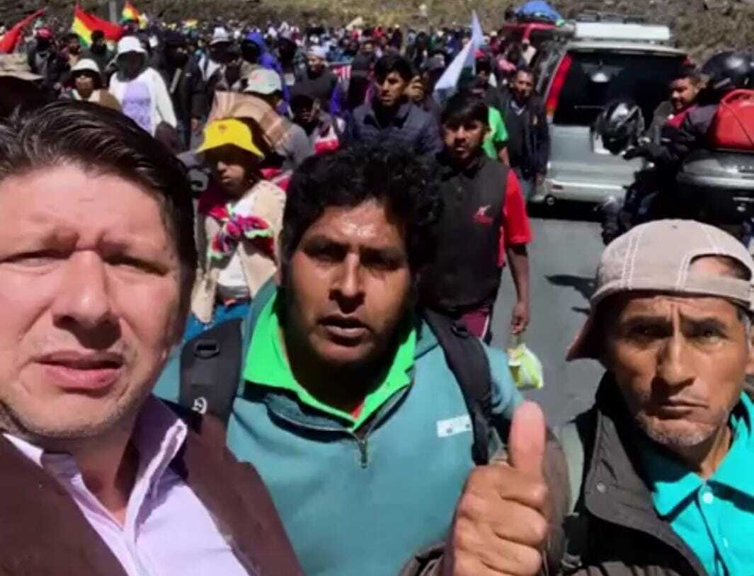 Diputado afirma que Machicado copia estrategia golpista de Camacho