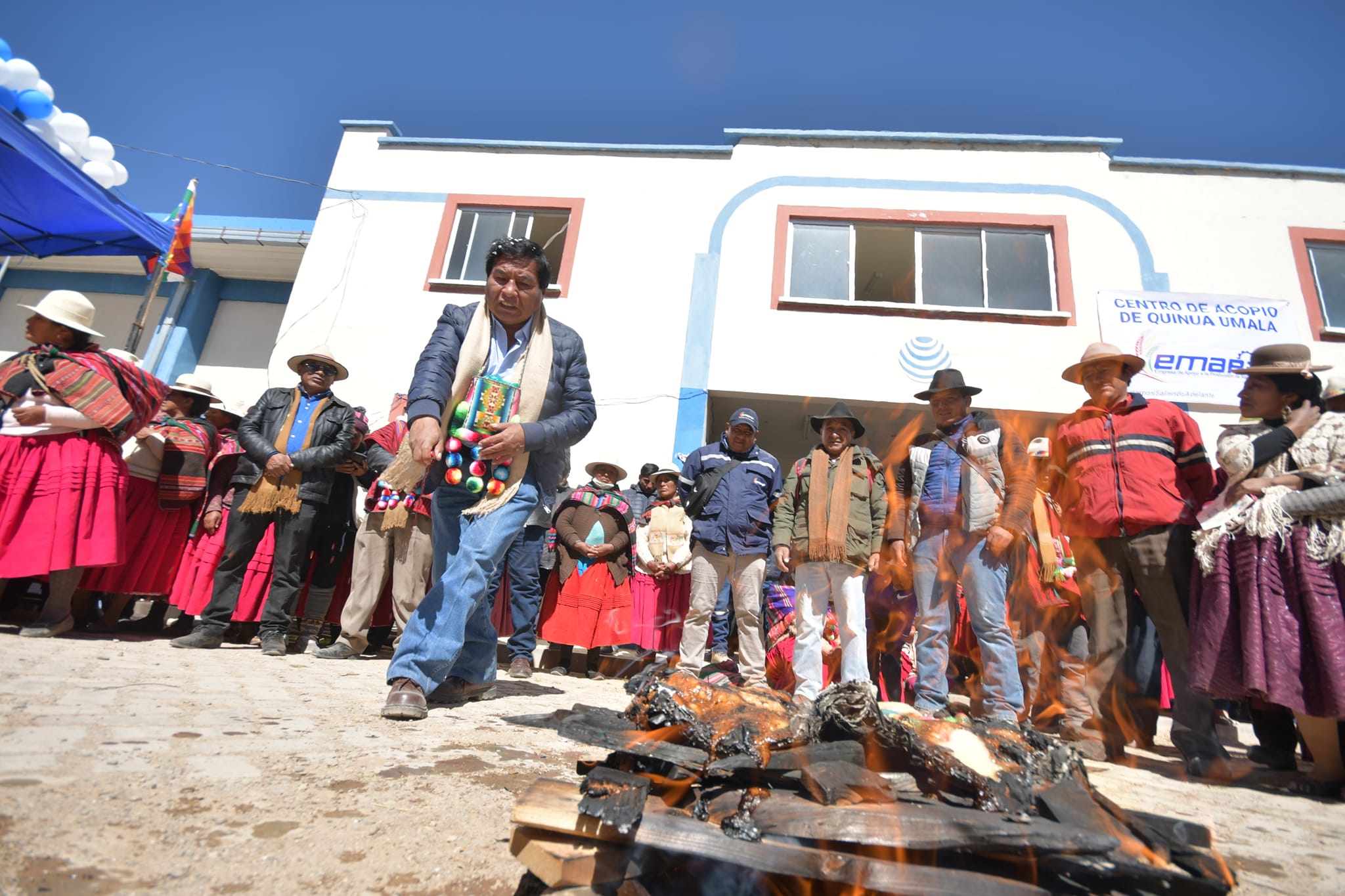 Emapa tiene en Umala, cuna de la quinua dulce, un nuevo centro de acopio