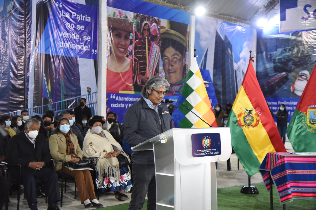 Chávez ratifica el rol de la Procuraduría para precautelar y defender los intereses del Estado