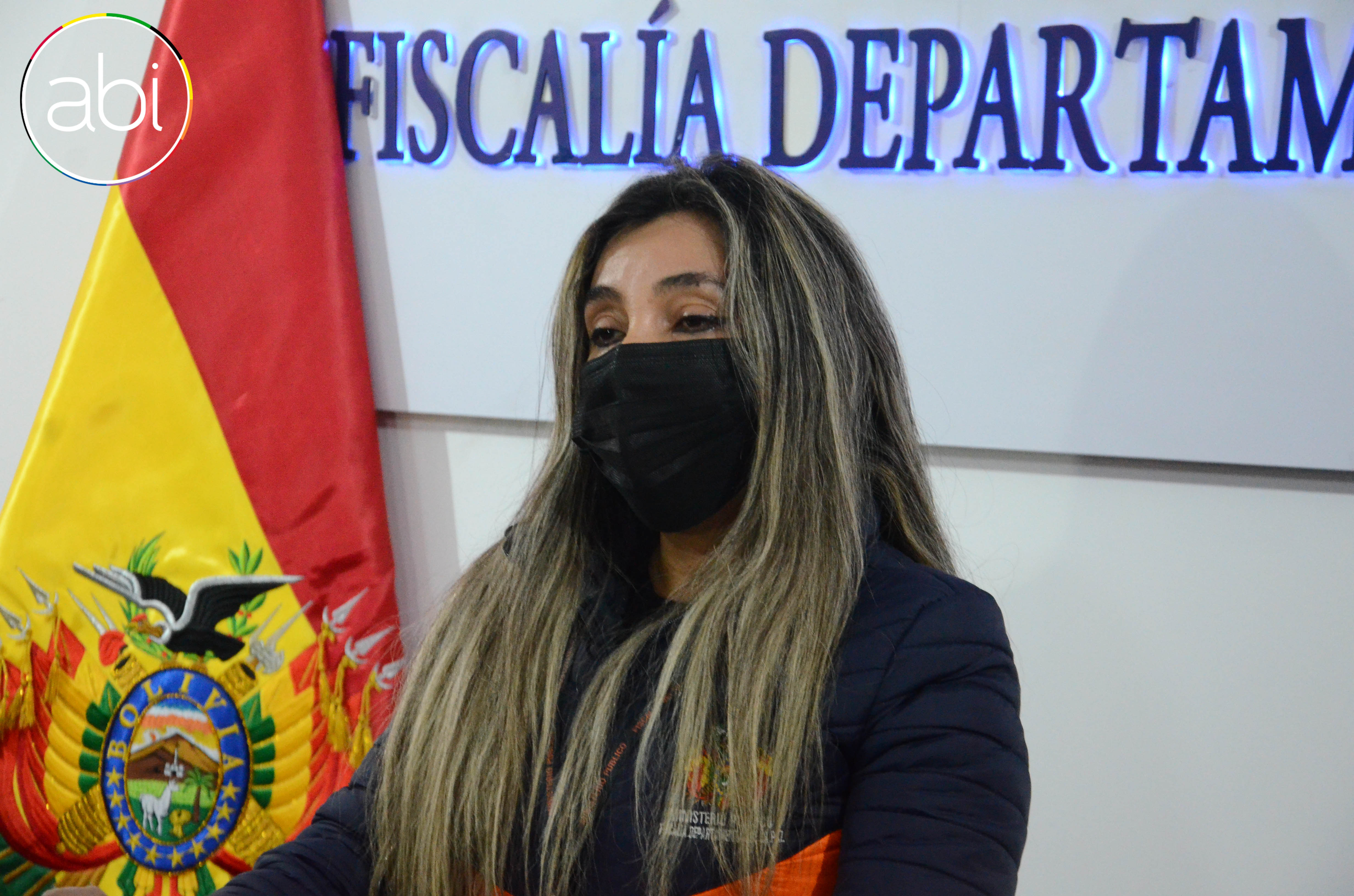 Fiscalía asevera que exgeneral Sanabria acordó el traslado de cocaína con protección en 2010