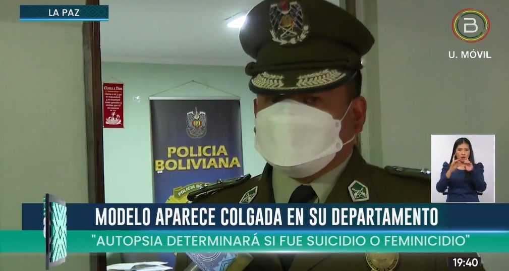 Policía levanta el cadáver de una mujer que presuntamente se habría suicidado en su departamento
