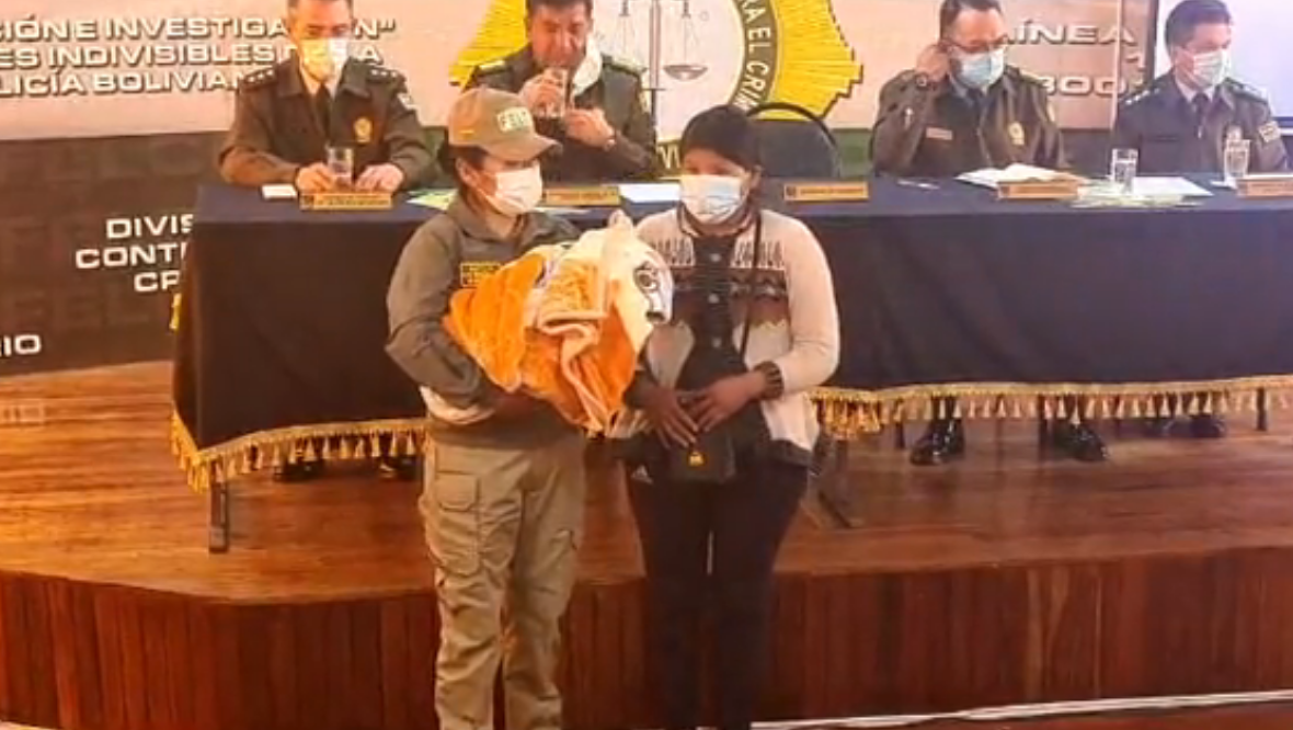 Ministro de Gobierno confirma hallazgo del bebé Alex y lo devuelve a su familia (ADELANTO)