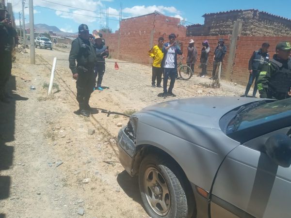 Policía frustra el robo de un domicilio y aprehende a dos implicados en El Alto