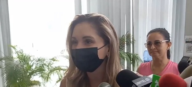 Exdirectora del Jardín Botánico se presenta a declarar en la fiscalía cruceña