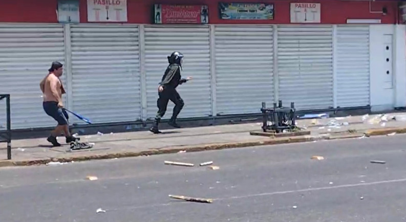 Cautelan al acusado de golpear con un bate a un policía durante el paro cruceño