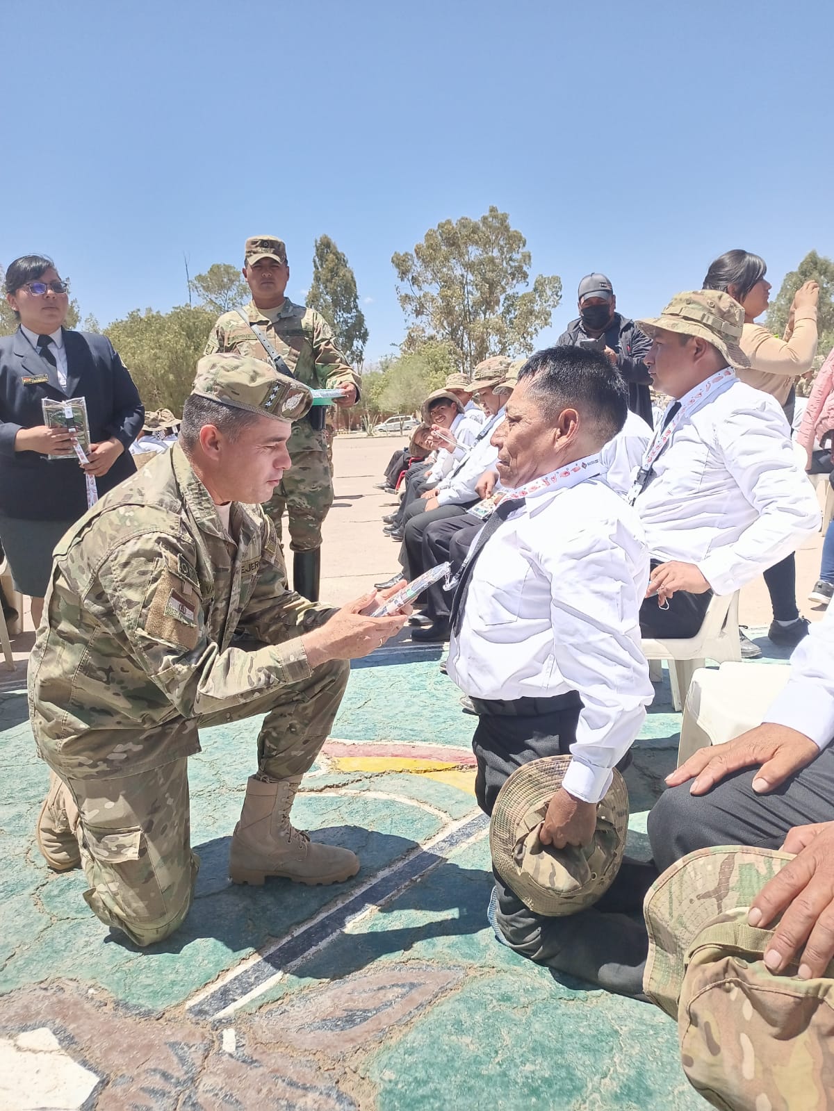 Personas con discapacidad en Tupiza y Villazón reciben la liberta de servicio militar 