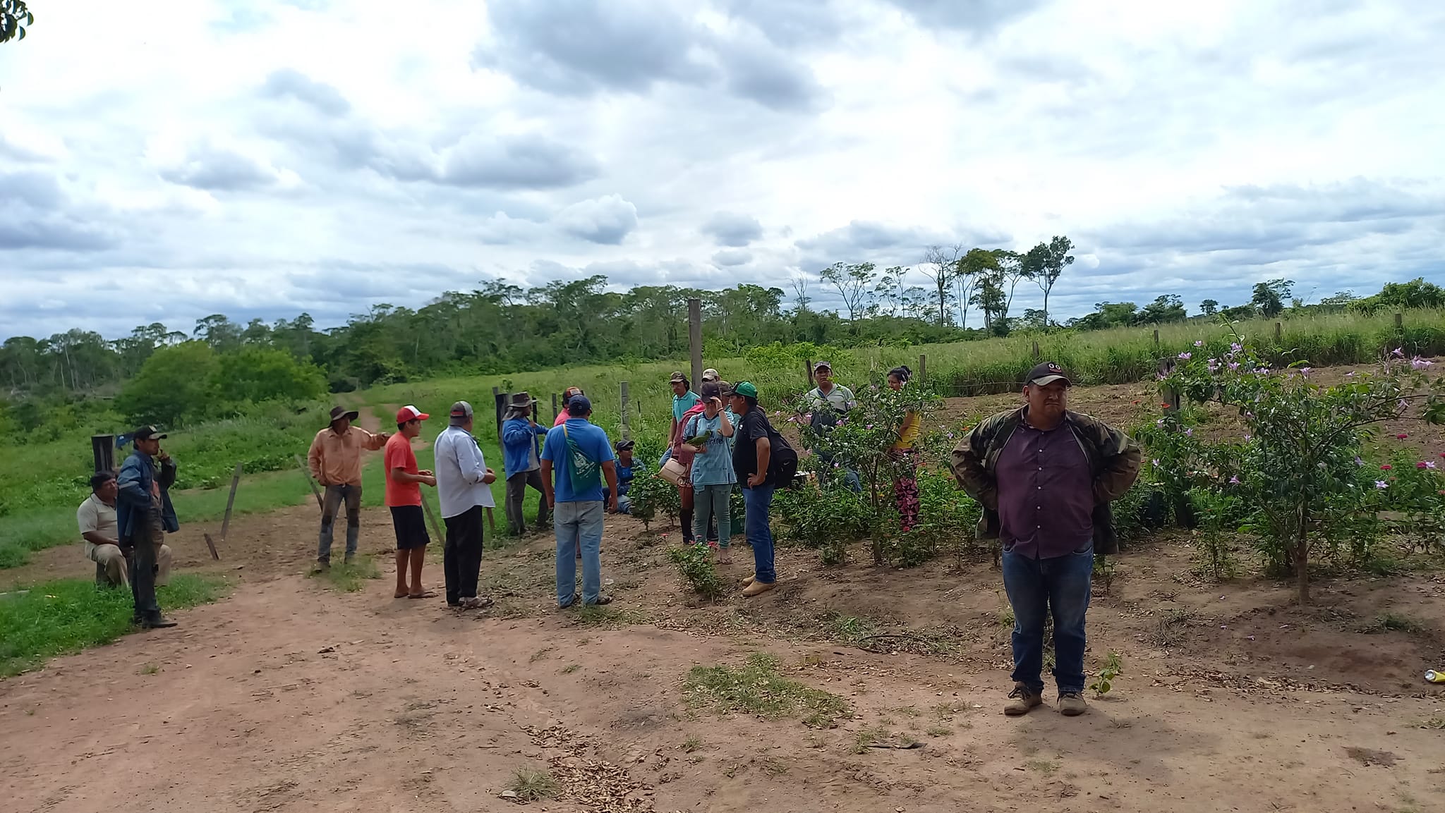 Policía aprehende a presuntos avasalladores del predio "Uruguayito" en Santa Cruz