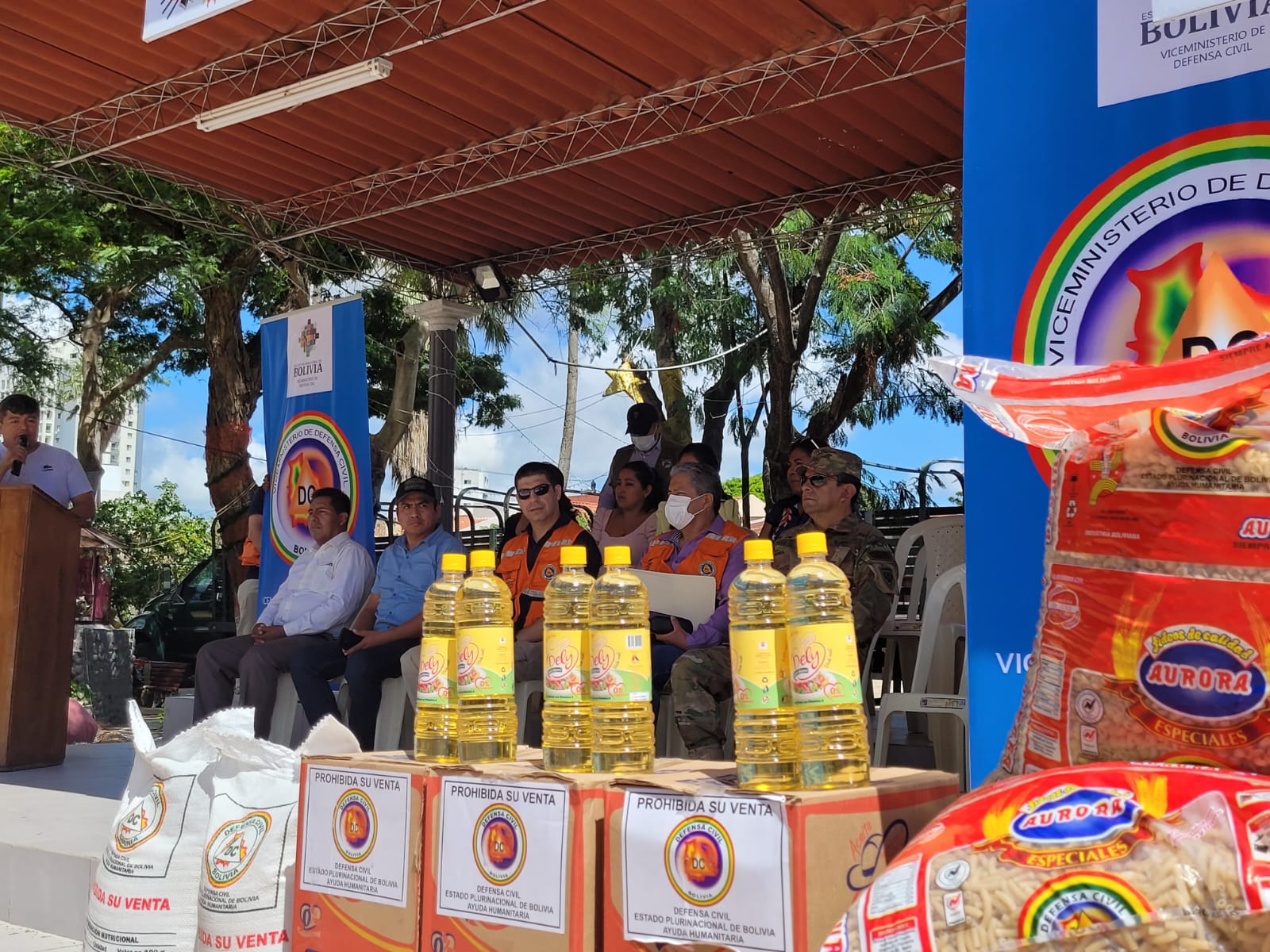 Gobierno asiste con ayuda humanitaria a 3.586 familias de cuatro municipios cruceños 