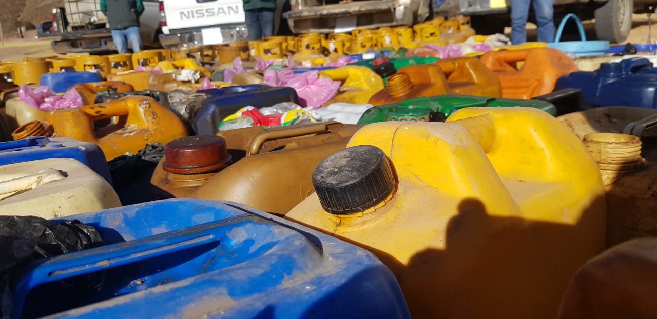 Lucha Contra el Contrabando y FFAA entregan GLP y más de 6.000 litros de combustible incautado a la ANH