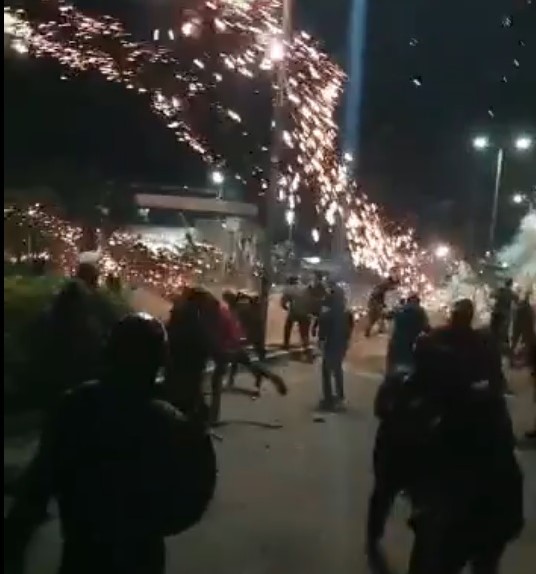 La Guardia: Afines a Camacho usan armas de fuego e impiden con violencia el paso de marchistas