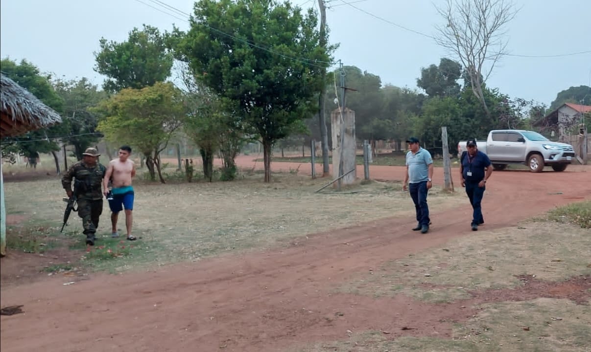 Policía arresta a tres personas en San Matías y ejecuta órdenes de allanamientos 