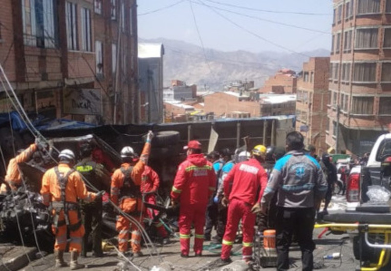 Accidente múltiple deja dos fallecidos en la zona de Tembladerani