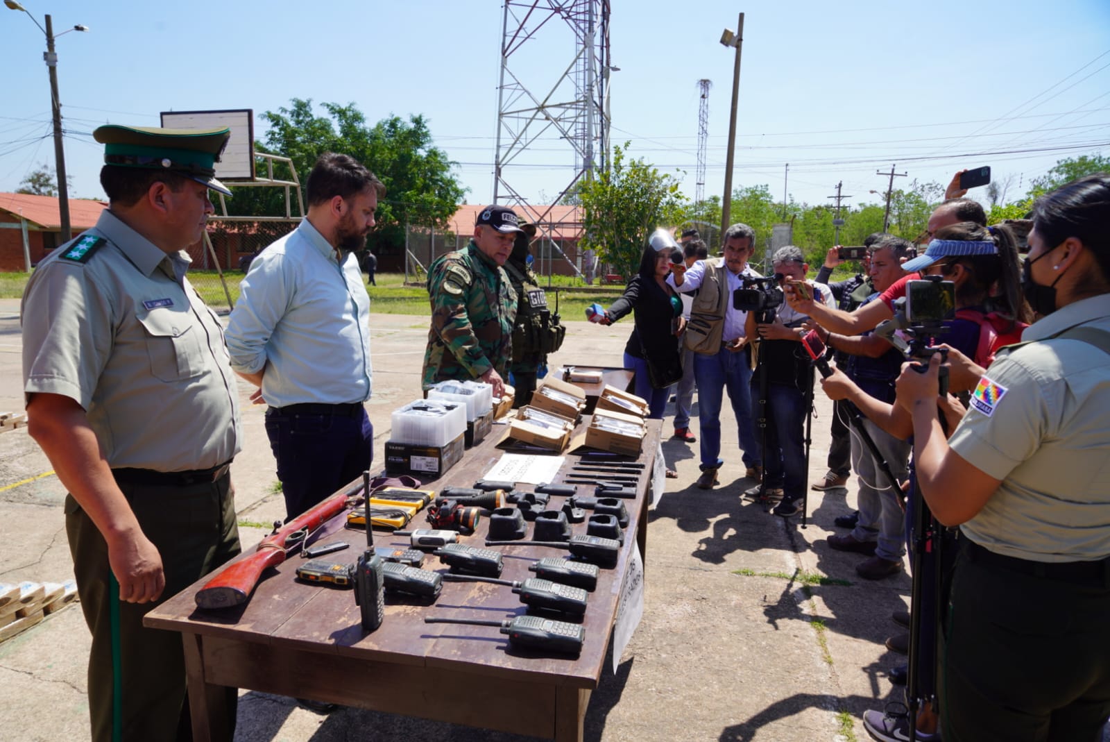 Fuerza antidroga secuestra más de 450 kilos de cocaína y aprehende a dos hombres en Beni