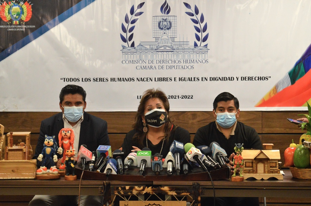 Organizan feria productiva de privados de libertad en la Asamblea Legislativa