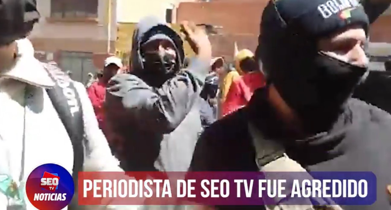 Cocaleros agreden e impiden el trabajo periodístico de un equipo del medio Seo Tv