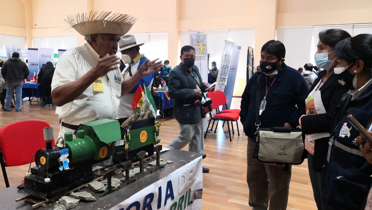 Educación promueve el respeto y la revalorización de los saberes del adulto mayor