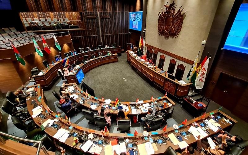 Senado aprueba financiamiento del BID por $us 79 millones para agua y saneamiento en ciudades intermedias