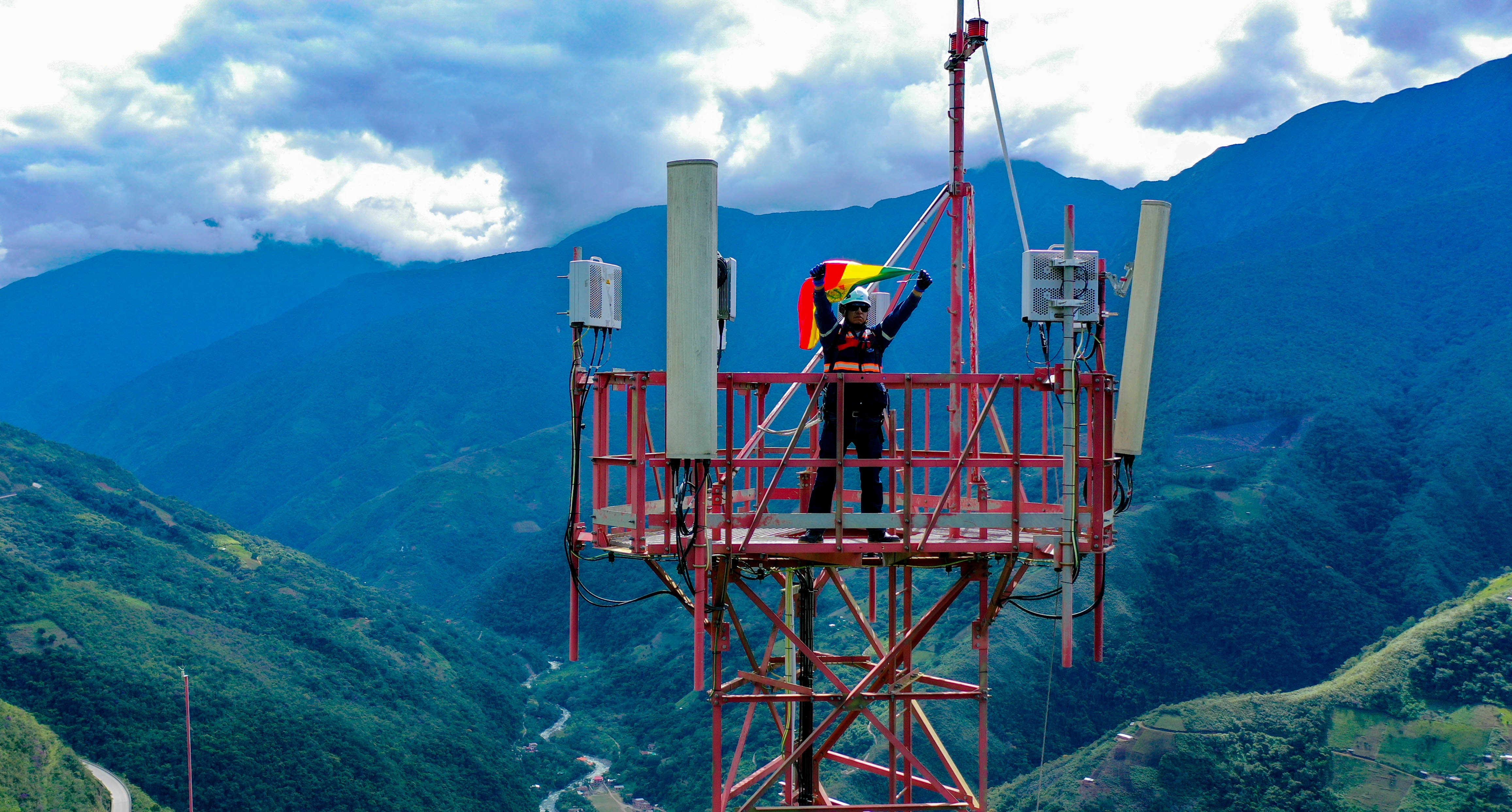 ENTEL S.A. aporta más de 554,5 millones al pago de la Renta Dignidad y el Bono Juancito Pinto