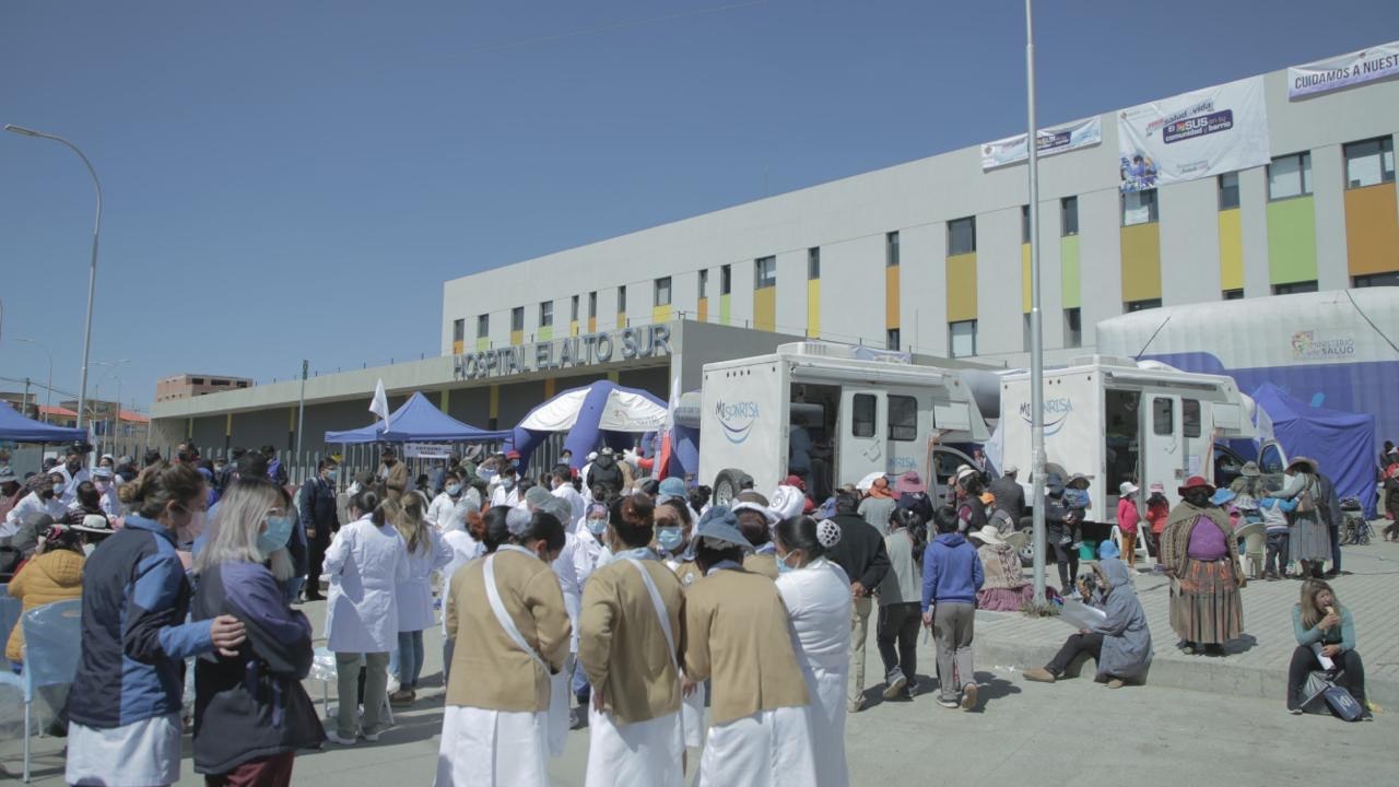 Amplían hasta este viernes la feria de salud en El Alto por la alta demanda de atención médica